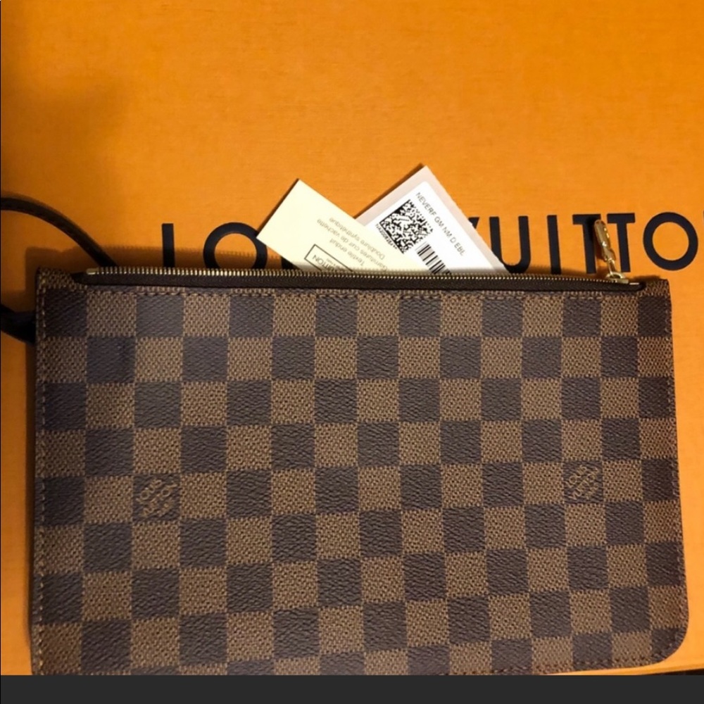 Auth Louis Vuitton  Wristlet